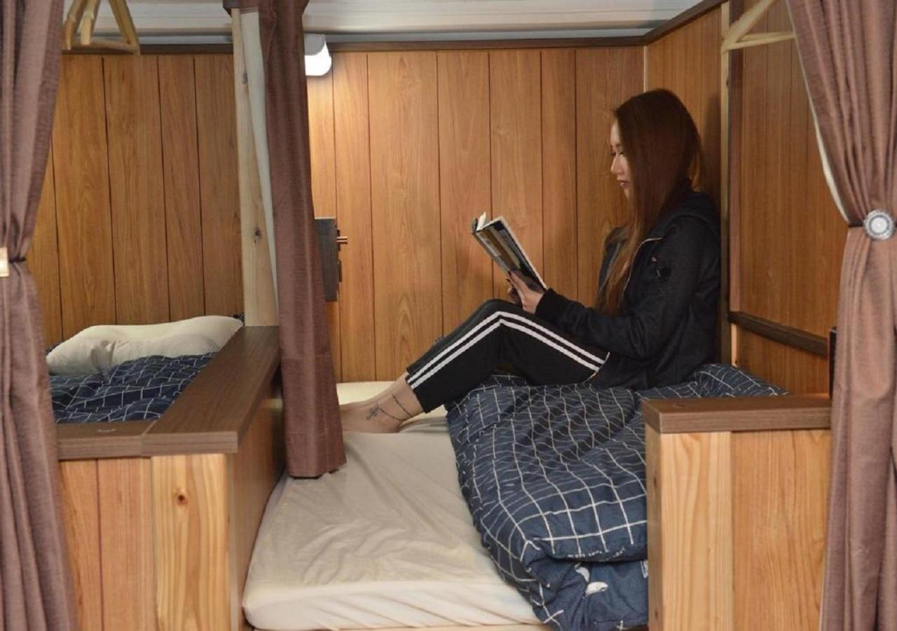 Jam Hostel Hakata Station Front Women'S Dormitory - Vacation Stay 31840 Фукуока Екстер'єр фото